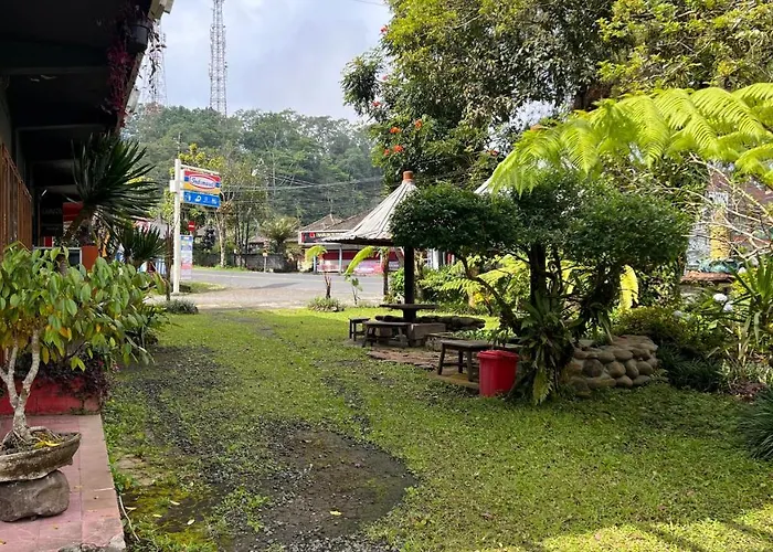 Chakra Tavern Hostel Bedugul (Bali)