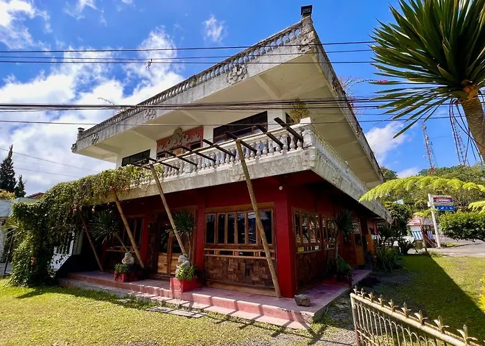 Hostel Chakra Tavern *